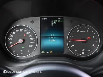 Mercedes-Benz Sprinter 2019, 53300 км, за 40065.17 USD - фото 8