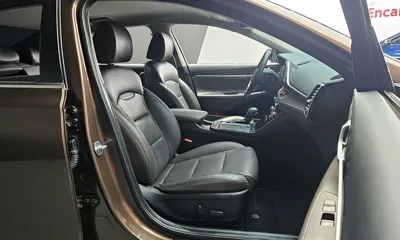 Hyundai Grandeur 2019, 96919 км, за 9189.43 USD - фото 10