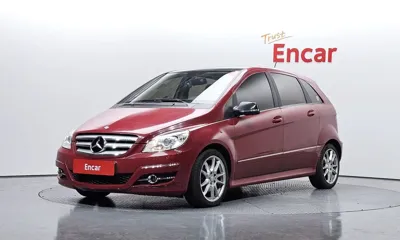 Mercedes-Benz B-Class · 2011 год