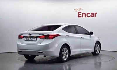 Hyundai Avante 2012, 104688 км, за 3249.33 USD
