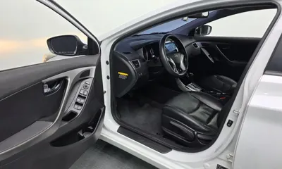 Hyundai Avante 2012, 104688 км, за 3249.33 USD - фото 11