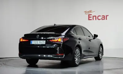 Lexus ES 2026, 9190 км, за 39589.14 USD