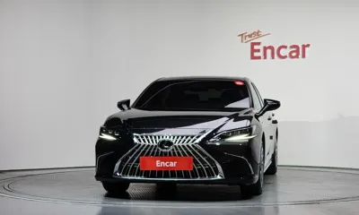 Lexus ES 2026, 9190 км, за 39589.14 USD