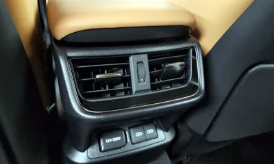 Lexus ES 2026, 9190 км, за 39589.14 USD - фото 31