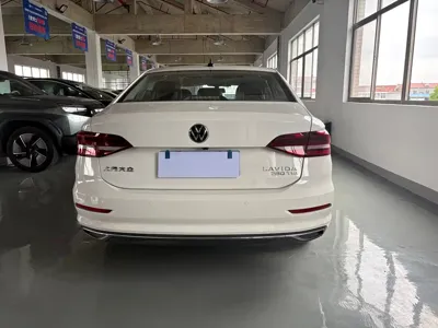 Volkswagen Lavida 2022, 65000 км, за 10270.55 USD