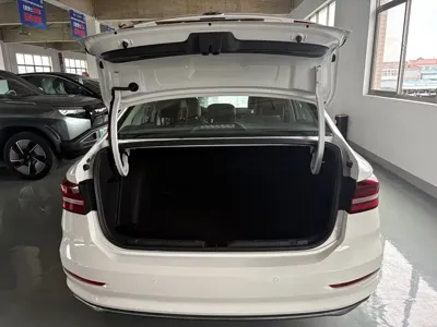 Volkswagen Lavida 2022, 65000 км, за 10299.63 USD - фото 8
