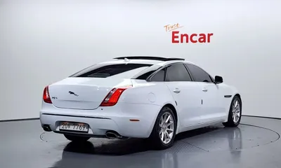 Jaguar XJ 2013, 136390 км, за 5153.62 USD