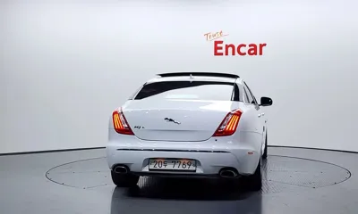 Jaguar XJ 2013, 136390 км, за 5153.62 USD