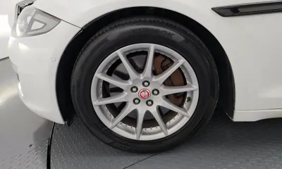 Jaguar XJ 2013, 136390 км, за 5153.62 USD