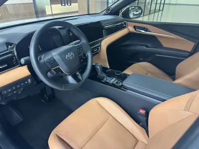 Toyota Camry 2026, 3643 км, за 31581.68 USD - фото 10