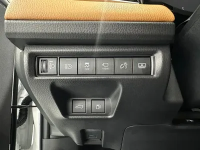 Toyota Camry 2026, 3643 км, за 31581.68 USD - фото 13