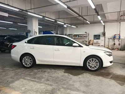 Buick Excelle 2015, 79000 км, за 3315.21 USD