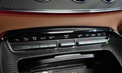 Mercedes-Benz AMG GT 2021, 125899 км, за 53826.97 USD - фото 34