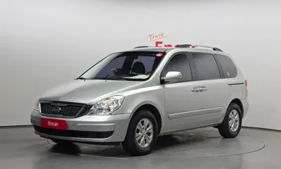 Kia Canival · 2011 год