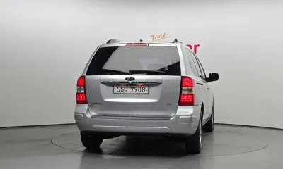 Kia Canival 2011, 114360 км, за 2438.06 USD