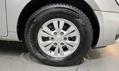 Kia Canival 2011, 114360 км, за 2438.06 USD