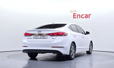 Hyundai Avante 2016, 81983 км, за 5251.41 USD