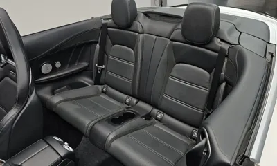 Mercedes-Benz C-Class 2017, 102182 км, за 30407.21 USD - фото 11