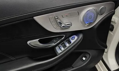 Mercedes-Benz C-Class 2017, 102182 км, за 30407.21 USD - фото 16
