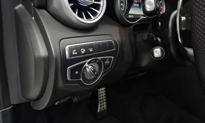 Mercedes-Benz C-Class 2017, 102182 км, за 30407.21 USD - фото 17