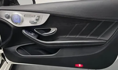 Mercedes-Benz C-Class 2017, 102182 км, за 30407.21 USD - фото 25