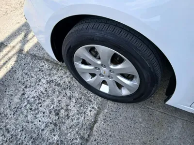 ChevroletGMDaewoo Cruze 2015, 96968 км, за 2560.06 USD
