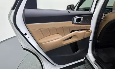 Kia Sorento 2024, 49077 км, за 27349.08 USD - фото 25
