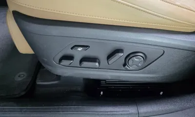 Kia Sorento 2024, 49077 км, за 27349.08 USD - фото 32
