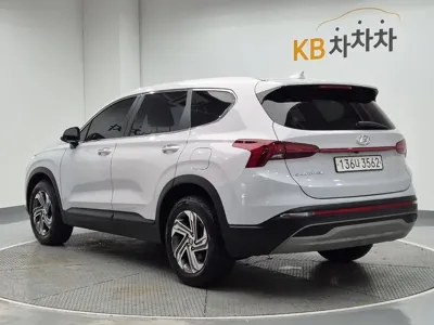 Hyundai Santafe 2021, 126022 км, за 10962.32 USD