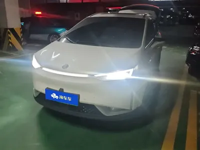 Hycan Z03 · 2023 год