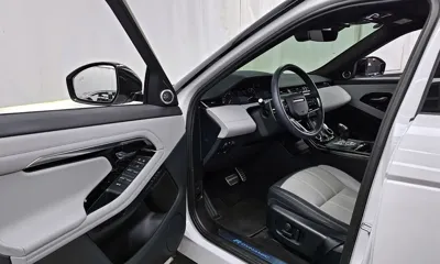 Land Rover Range Rover Evoque 2023, 30616 км, за 29599.3 USD - фото 10