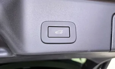 Land Rover Range Rover Evoque 2023, 30616 км, за 29599.3 USD - фото 32