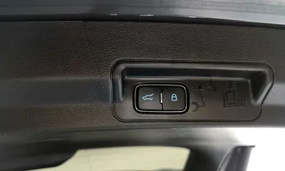 Ford Explorer 2021, 21556 км, за 22398.41 USD - фото 20