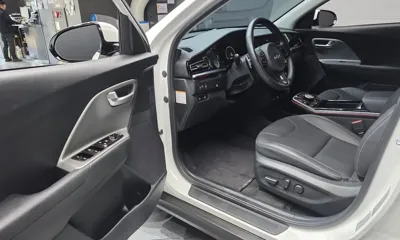Kia Niro 2023, 27723 км, за 16738.87 USD - фото 10