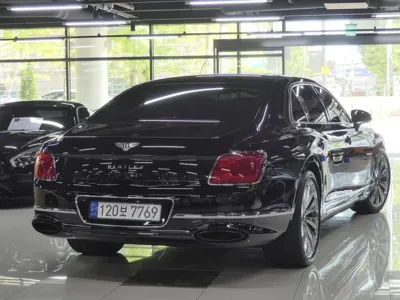 Bentley Flying Spur 2020, 21705 км, за 163557.48 USD