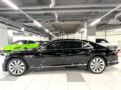 Bentley Flying Spur 2020, 21705 км, за 163557.48 USD
