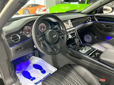 Bentley Flying Spur 2020, 21705 км, за 163557.48 USD - фото 9