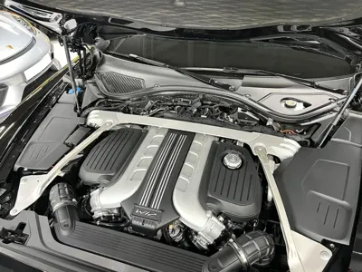 Bentley Flying Spur 2020, 21705 км, за 163557.48 USD - фото 10
