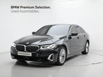 BMW 5-Series · 2022 год