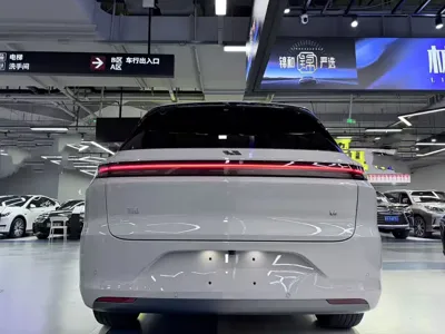 Li Auto Li L6 2025, 8000 км, за 30196.17 USD