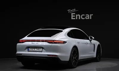 Porsche Panamera 2023, 3430 км, за 84508.84 USD