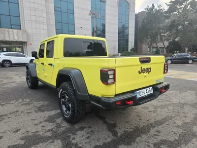 Jeep Gladiator 2023, 31835 км, за 30987.77 USD