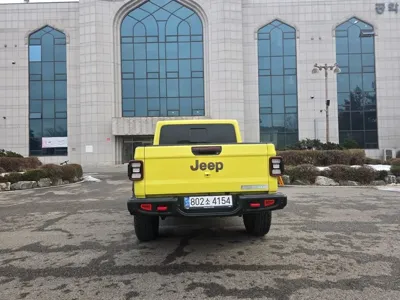 Jeep Gladiator 2023, 31835 км, за 30987.77 USD