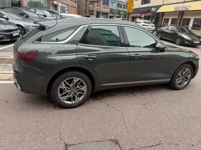 Genesis GV70 2024, 27000 км, за 20257.48 USD