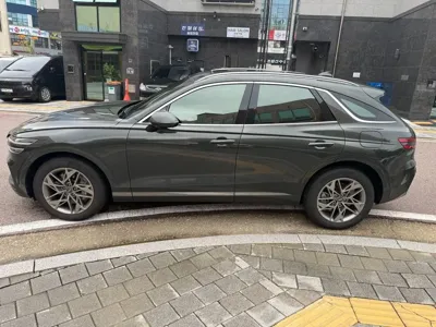 Genesis GV70 2024, 27000 км, за 20257.48 USD