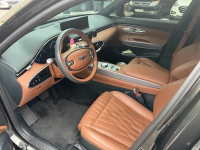 Genesis GV70 2024, 27000 км, за 20257.48 USD