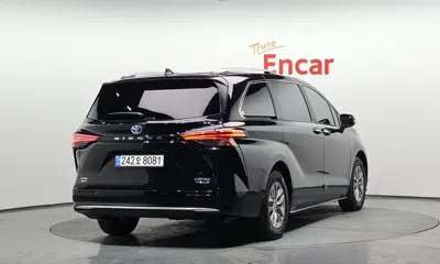 Toyota Sienna 2024, 22481 км, за 39511.06 USD