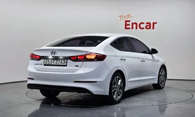 Hyundai Avante 2017, 142047 км, за 3838.15 USD