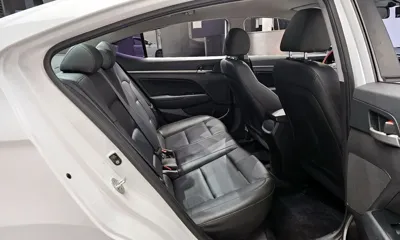 Hyundai Avante 2017, 142047 км, за 3838.15 USD - фото 11