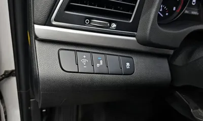 Hyundai Avante 2017, 142047 км, за 3838.15 USD - фото 16